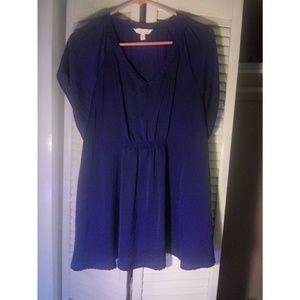 A glow materinity top